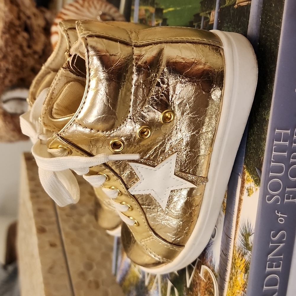 Gold Hi-top Sneaker, Toddler 9